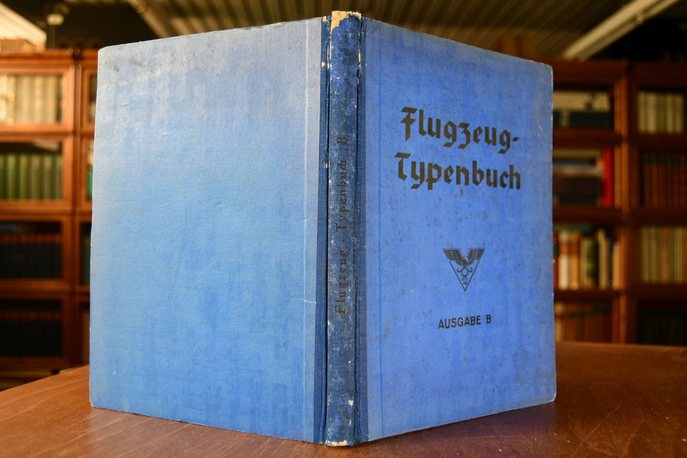 Flugzeug-Typenbuch. HAndbuch der Deutschen Luftfahrt- und Zubehör-Industrie.