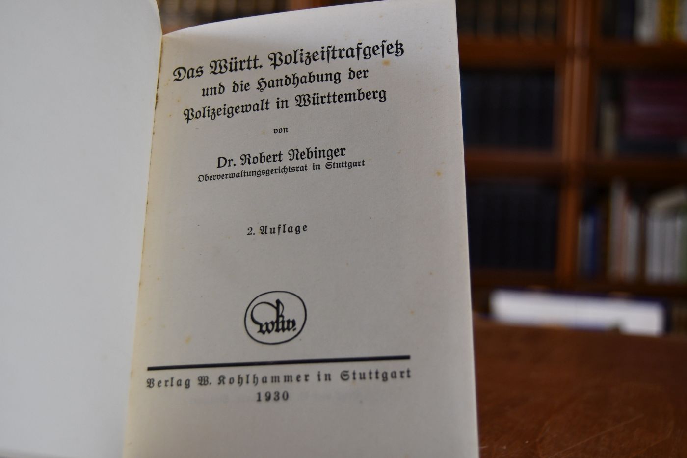 Das Württ. Polizeistrafgesetz und die Handhabung der Polizeigewalt in Württemberg.