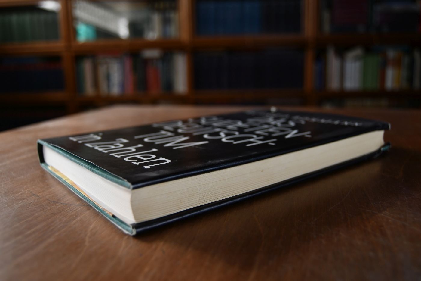Das Sudetendeutschtum in Zahlen. Handbuch über den Bestand und die Entwicklung der sudetendeutschen Volksgruppe in den Jahren von 1910 bis 1950. Die kulturellen, soziologischen und wirtschaftlichen Verhältnisse im Spiegel der Statistik.