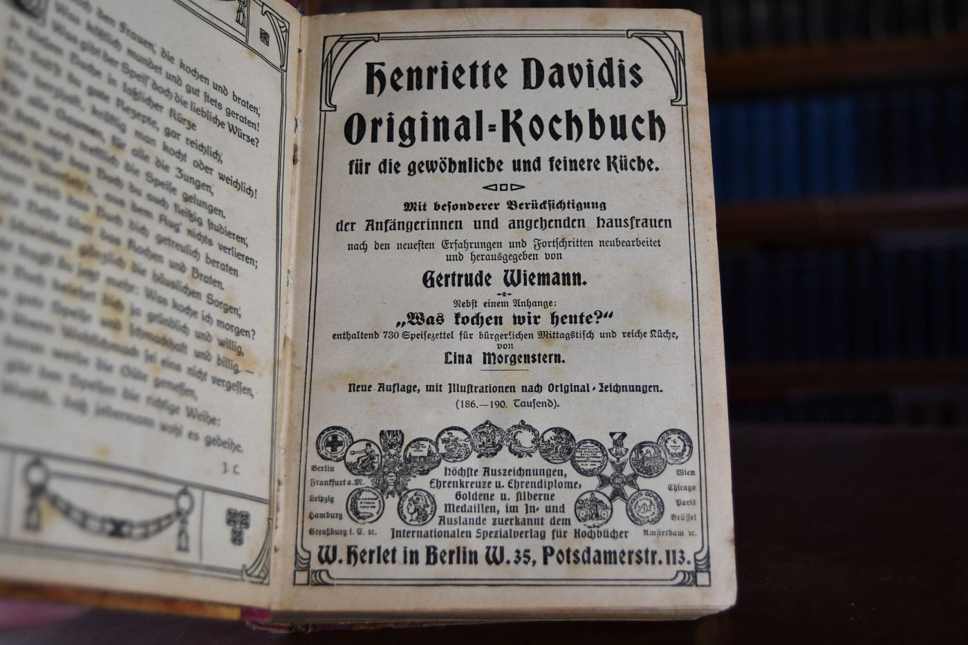 Henriette Davidis Original-Kochbuch für die gewöhnliche und feinere Küche. Mit besonderer Berücksichtigung der Anfängerinnen und angehenden Hausfrauen nach den neuesten Erfehrungen und Fortschritten neubearbeitet und herausgegeben.