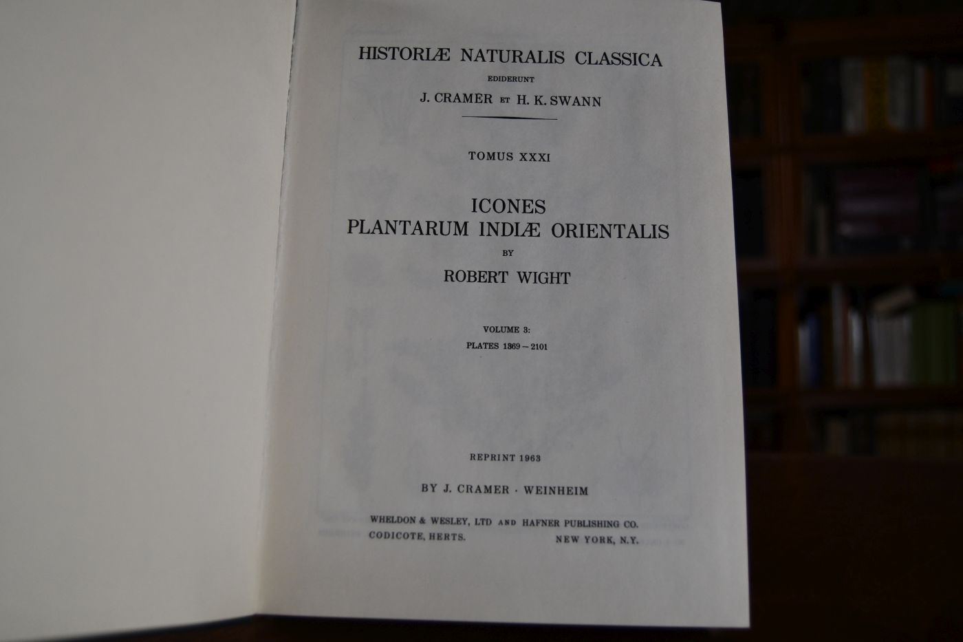 Icones Plantarum Indiae Orientalis Tomus XXXI. Volume 3 Plates 1369-2101 (apart).