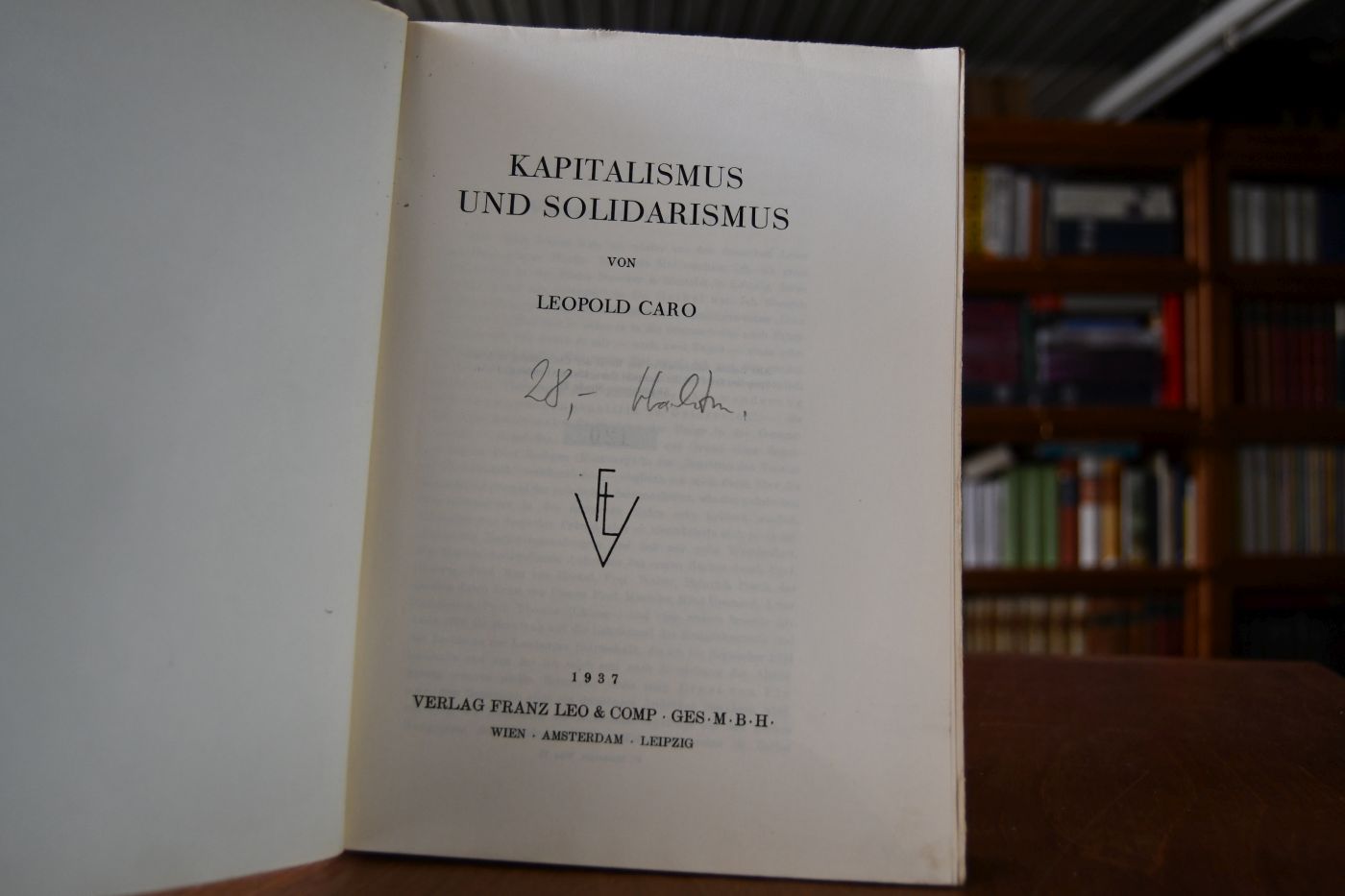 Kapitalismus und Solidarismus.