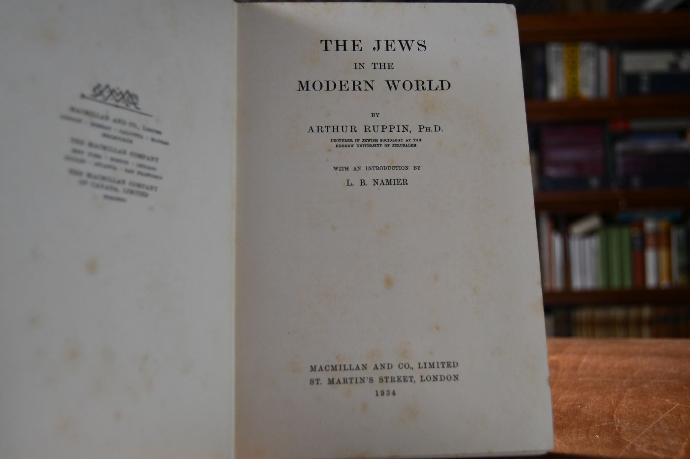 The Jews in the modern world.