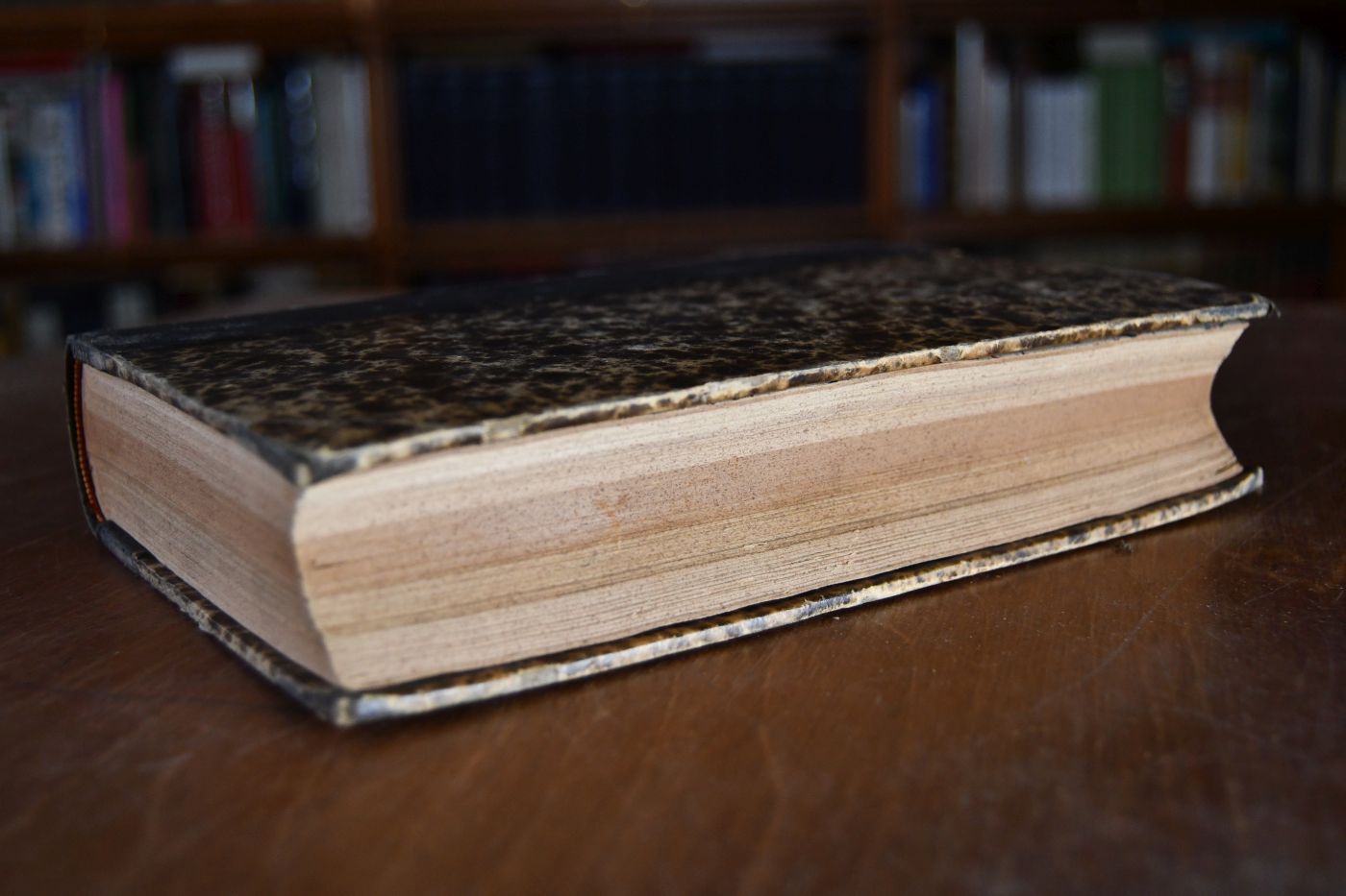 Historia das Plantas Alimentares e de Gozo do Brasil I+II+IV+V. Beigebunden von demselben Autor Monographia do Milho e da Mandioca, sua historia, variedades, cultura, uso, composicao chimica, etc., 175 S., 1878, Rio de Janeiro, Laemmert.