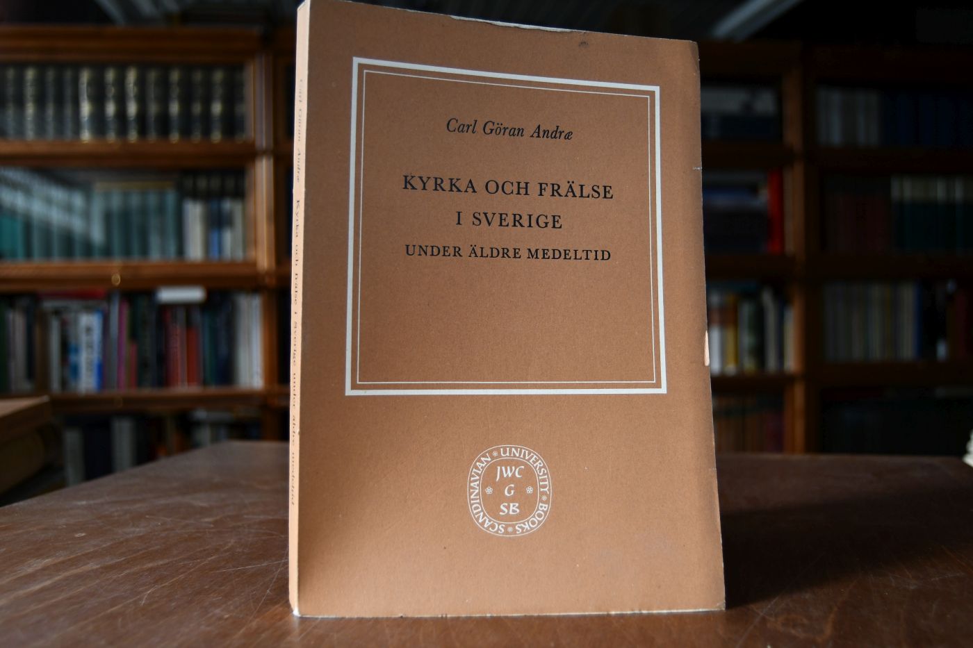 Kyrka och Frälse i Sverige under äldre Medeltid.