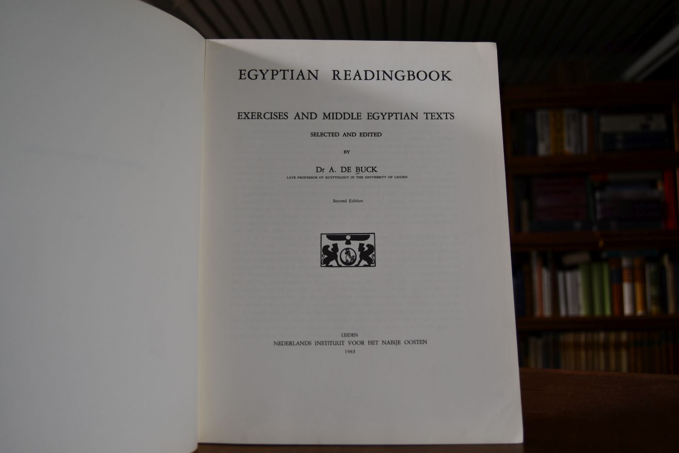Egyptian Readingbook. Exercises and middle egyptian texts.