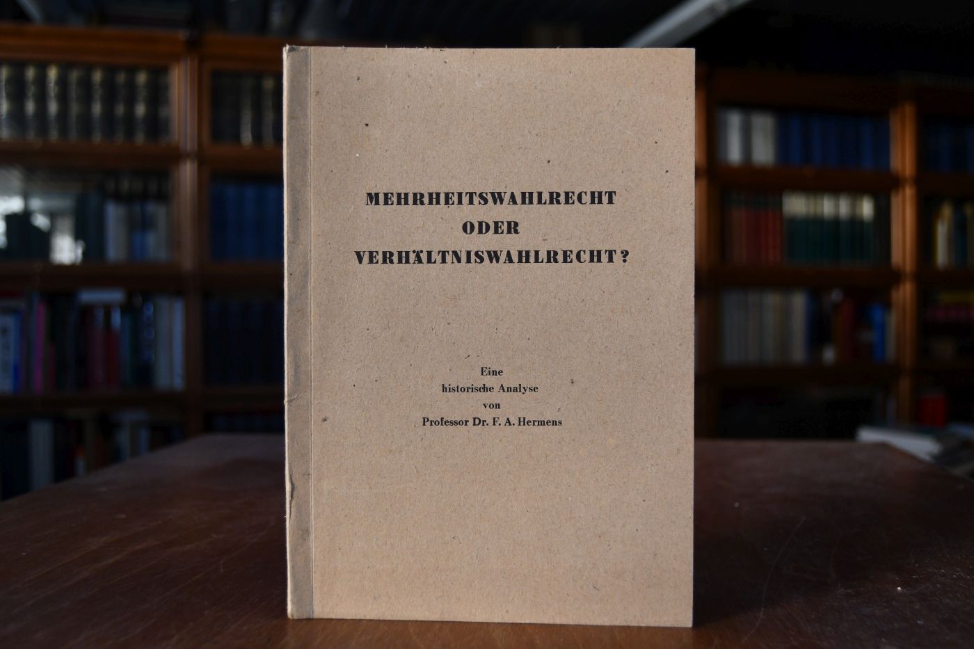 Mehrheitswahlrecht oder Verhältniswahlrecht? Eine historische Analyse.