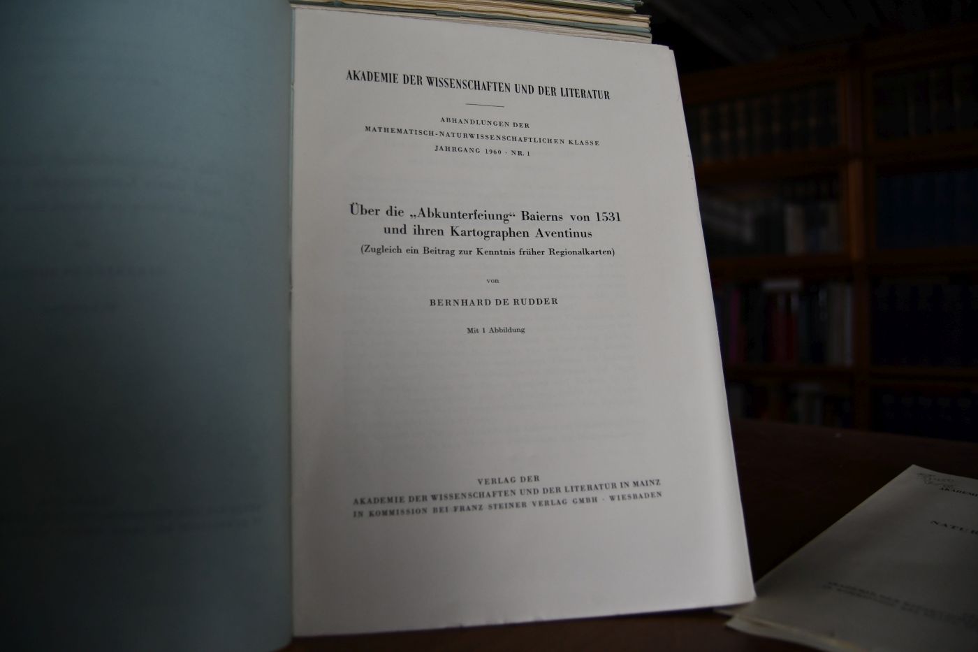 Akademie der Wissenschaften und der Literatur. Abhandlungen der Mathematisch-Naturwissenschaftlichen Klasse. Jahrgänge 1950 (ohne Heft 5 von 18), 1951 (Heft 1-9), 1952 (Heft 1-12), Jahrgang 1955 (Heft 1-13), Jahrgang 1956 (Heft 1-11), Jahrgang 1957 (Heft 1-7 von 9), Jahrgang 1958 (Heft 1-6), Jahrgang 1959 (Heft 1-15), Jahrgang 1960 (Heft 1-12).