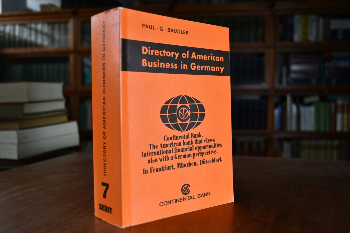 Directory of American Business in Germany. HAndbuch der Amerikanischen Wirtschaftsverbindungen in Deutschland.