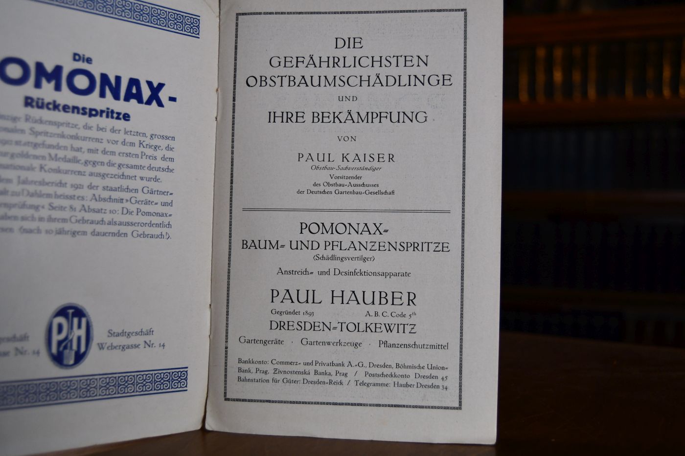 Die Baumspritze zur Bekämpfung der Obstbaumschädlinge. Die Pomonax-Rückenspritze.