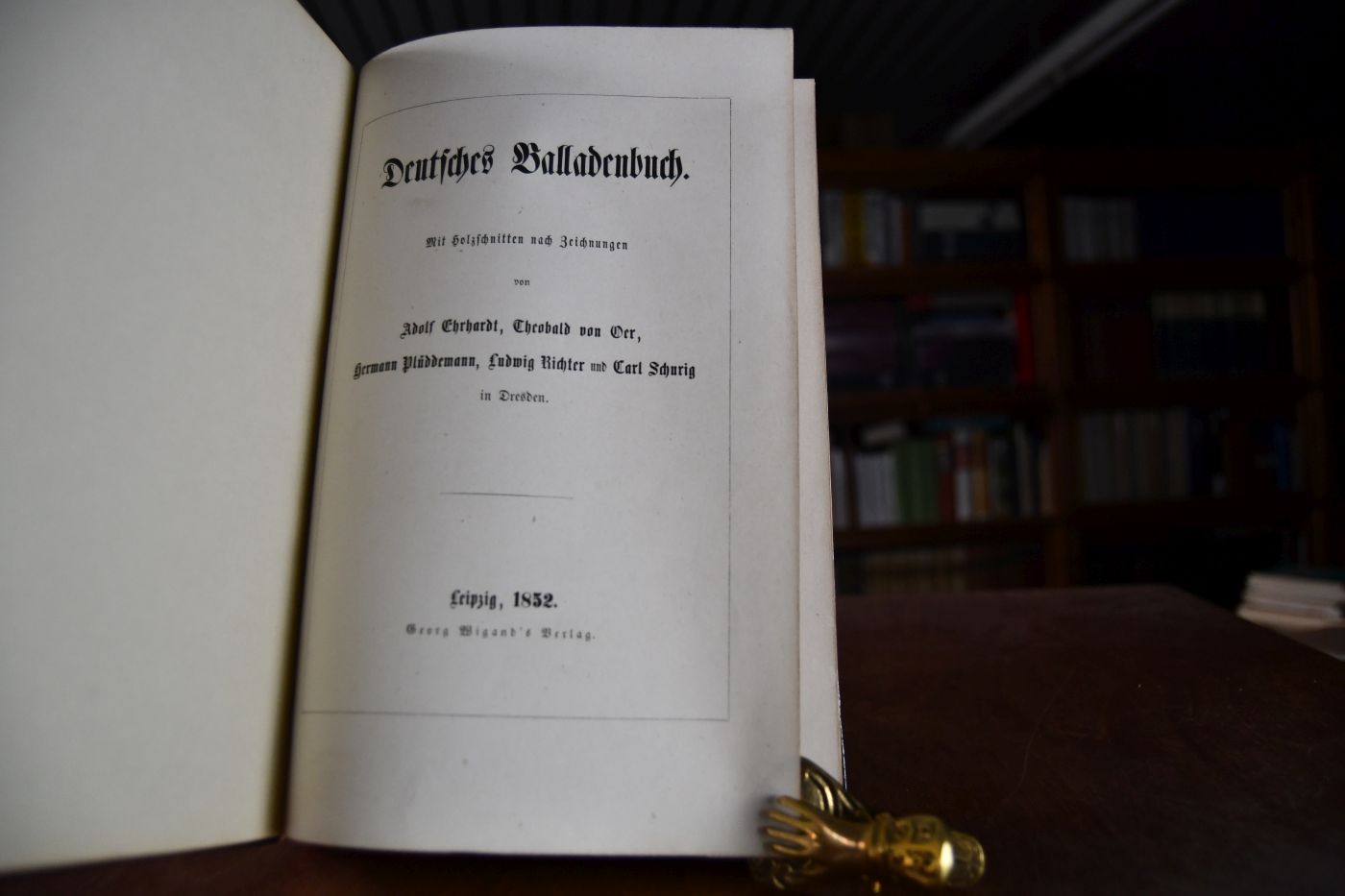 Deutsches Balladenbuch. Mit Holzschnitten nach Zeichnungen von Adolf Ehrhardt, Theobald von Oer, Hermann Plüddemann, Ludwig Richter und Carl Schurig in Dresden.