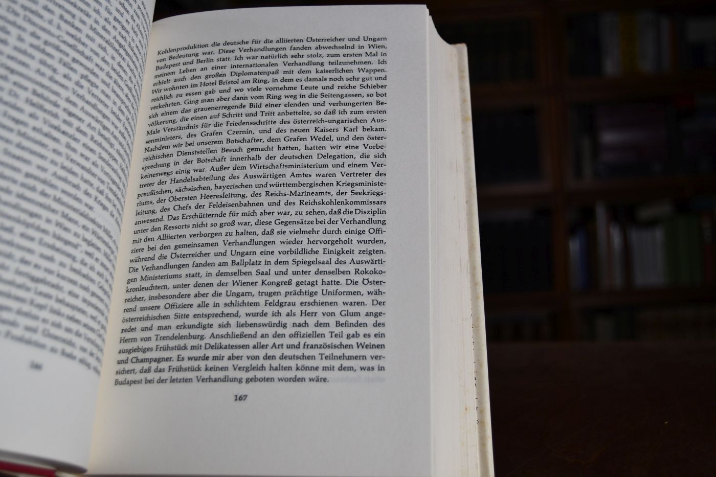 Zwischen Wissenschaft, Wirtschaft und Politik. Erlebtes und Erdachtes in vier Reichen.