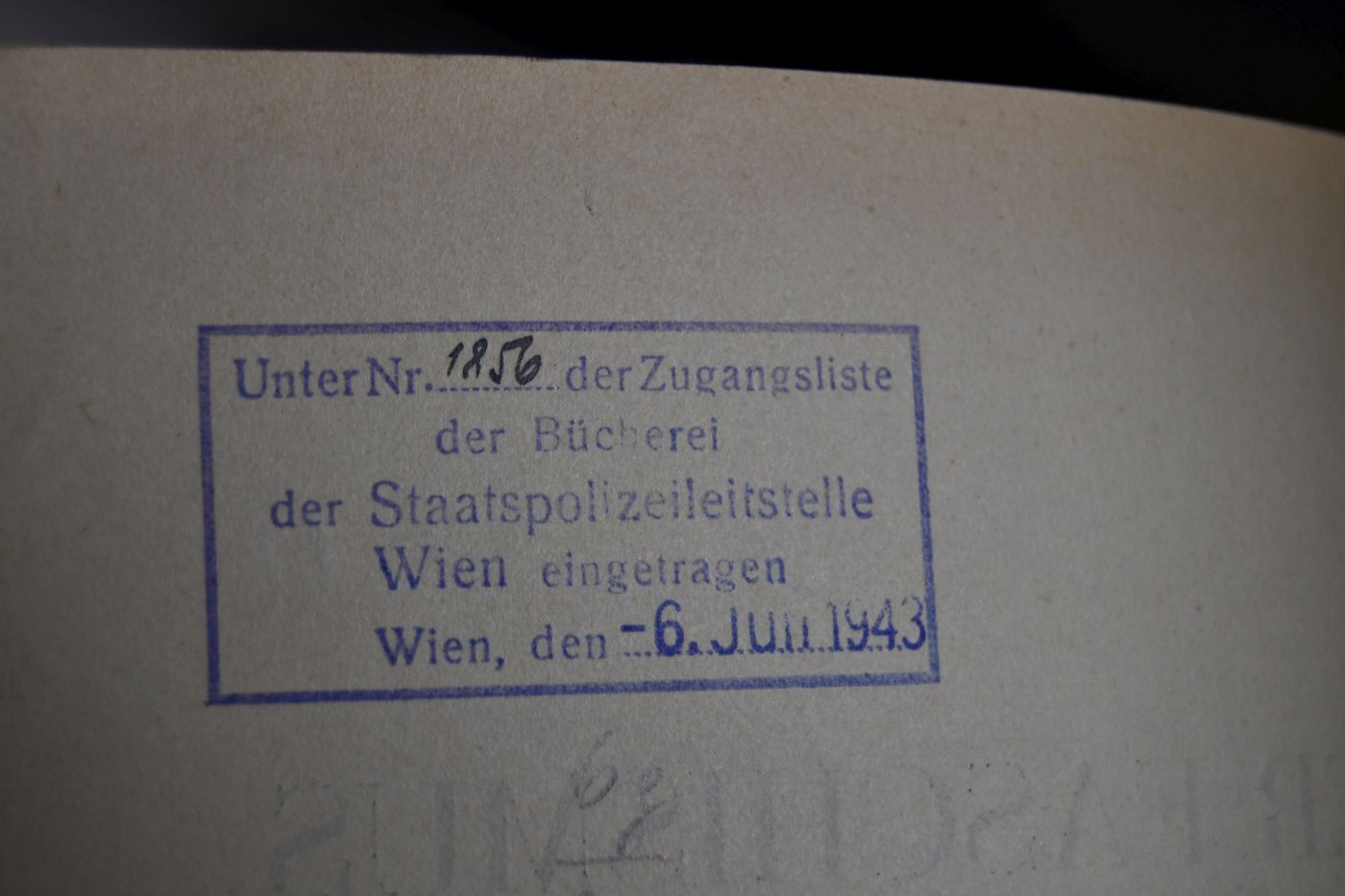 Der Faschismus und die Intellektuellen. Untergang des Deutschen Geistes. (= Probleme des Sozialismus. Sozialdemokratische Schriftenreihe. Nr.6). Von Landgerichtsdirektor ***.