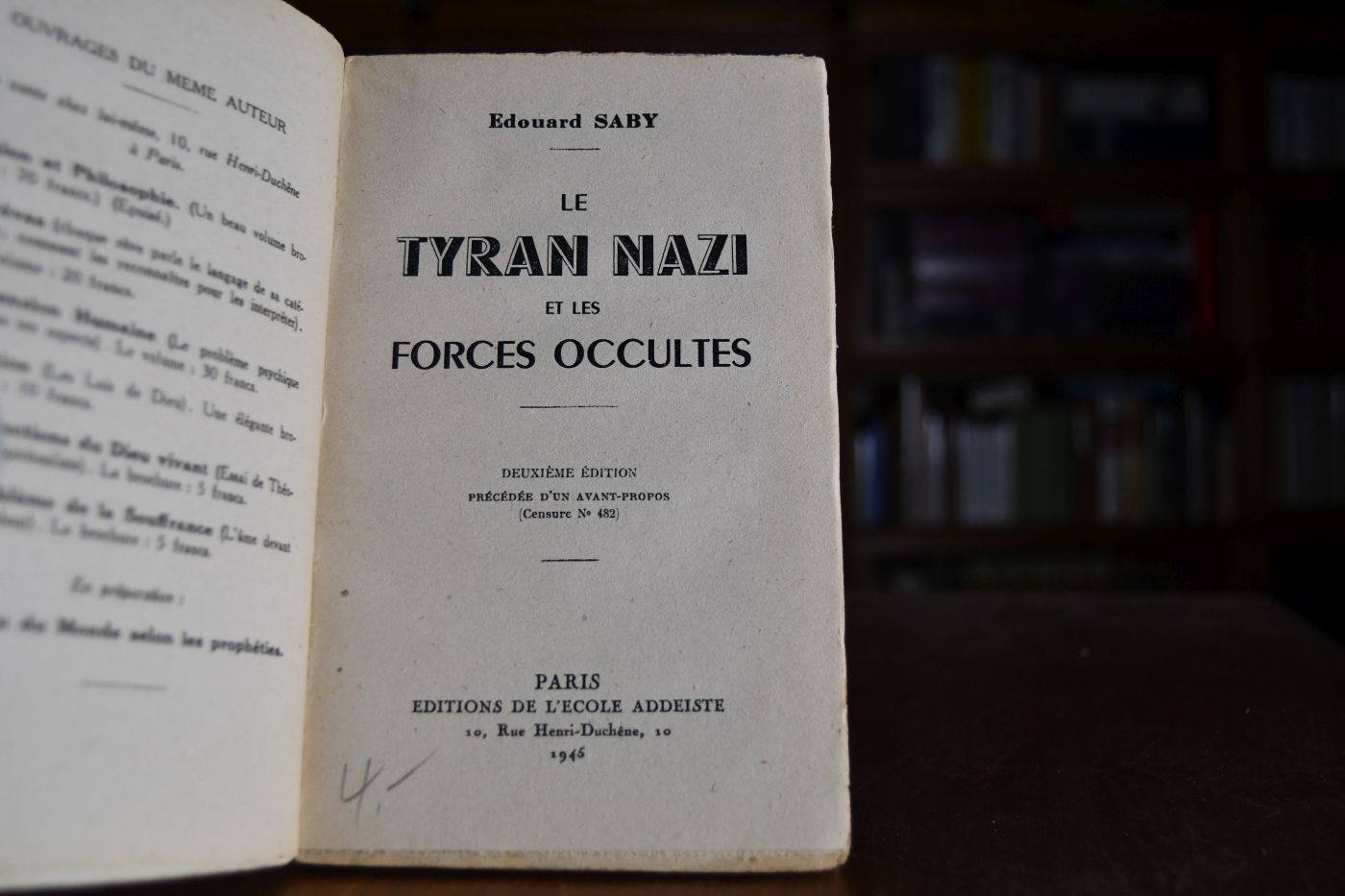Le Tyran Nazi et Les Forces Occultes.