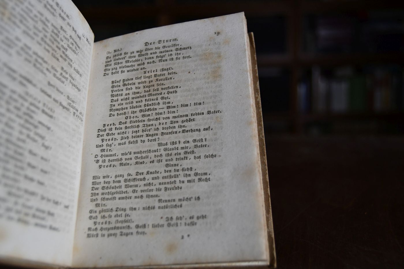 William Shakspeare`s (!) sämmtliche dramatische Werke übersetzt im Metrum des Originals. 42 Bde von 43 (ohne den Bd. 39).