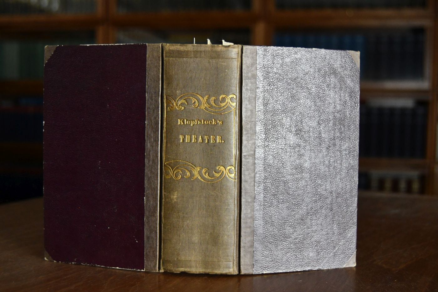 Sammlung der vorzüglichsten Werke deutscher Dichter und Prosaisten. G.F. Klopstocks Theaterstücke David, Salomo, Hermanns Schlacht, Hermann und die Fürsten, Hermanns Tod. 5 Bände in einem Band.