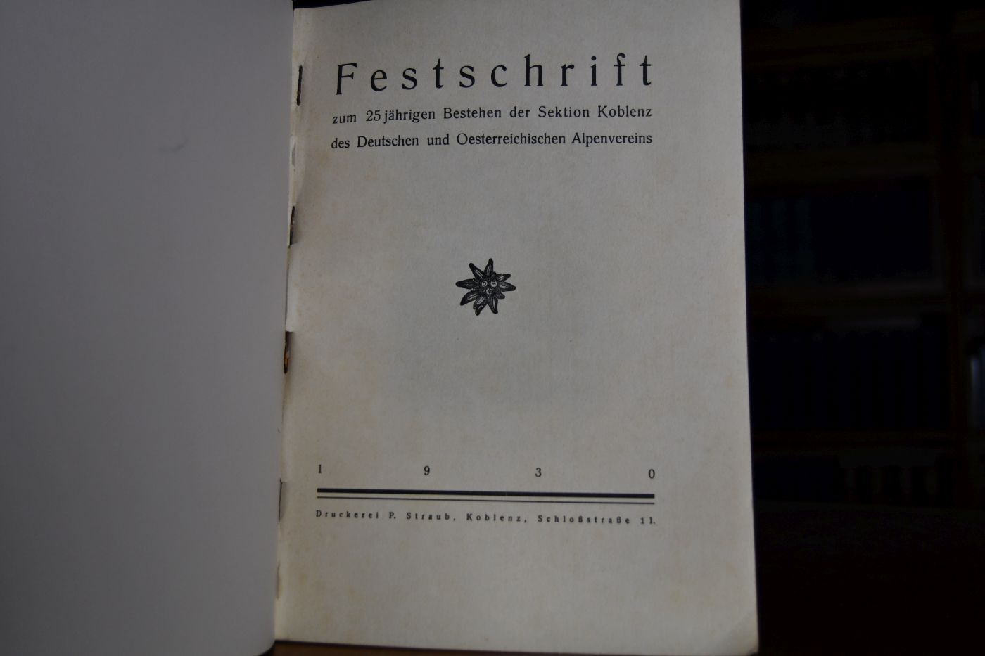 Festschrift zum 25jährigen Bestehen der Sektion Koblenz des Deutschen und Oesterreichischen Alpenvereins.