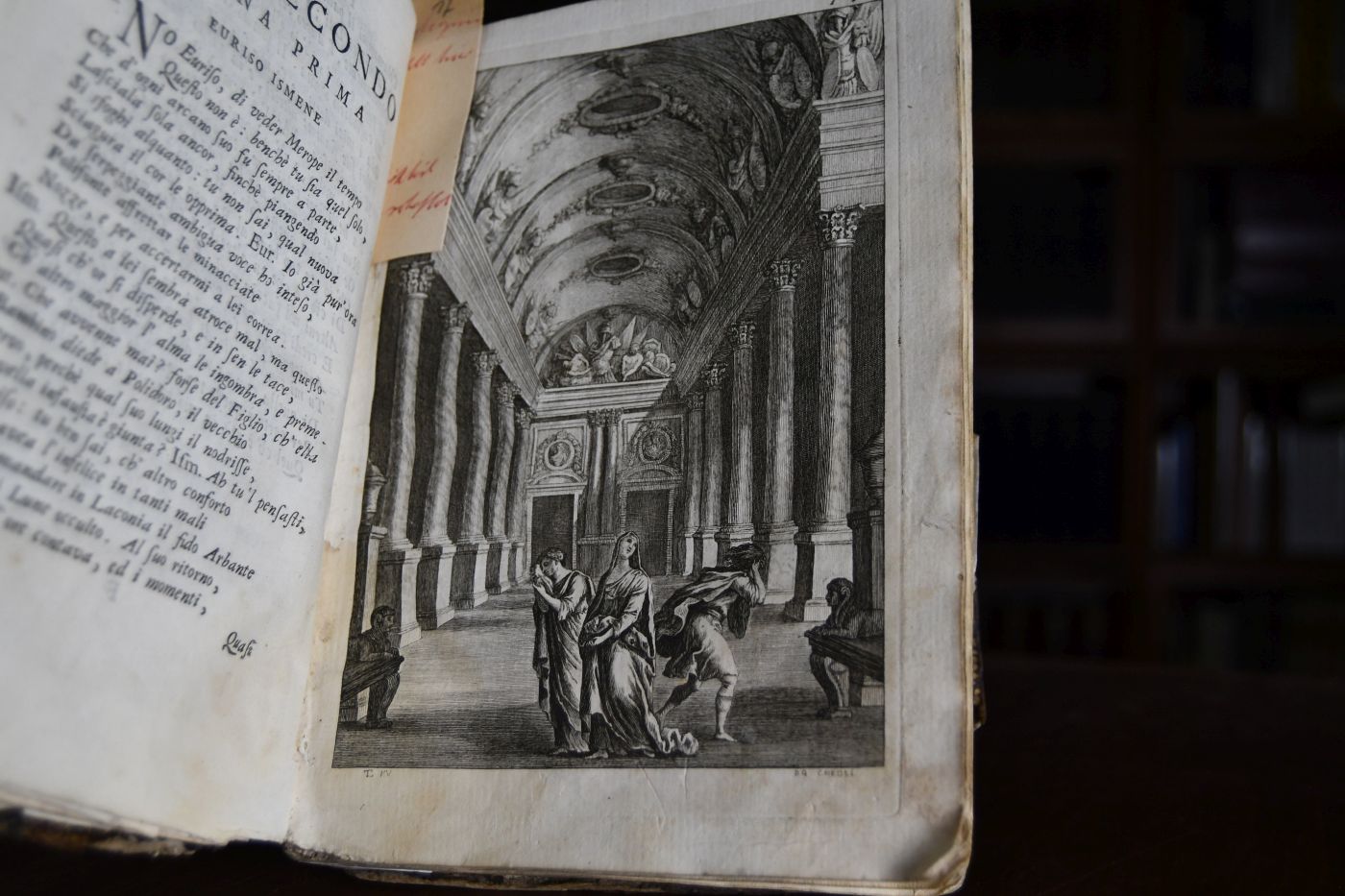 La Merope. Tragedia con Annotazioni dell`Autore, e con la sua Risposta alla Lettera del Sig. di Voltaire. Aggiungesi per altra mano la version Francese del Sig. Freret, e la Inglese del Sig. Ayre, con una Confutazione della Critica ultimamente stampata.