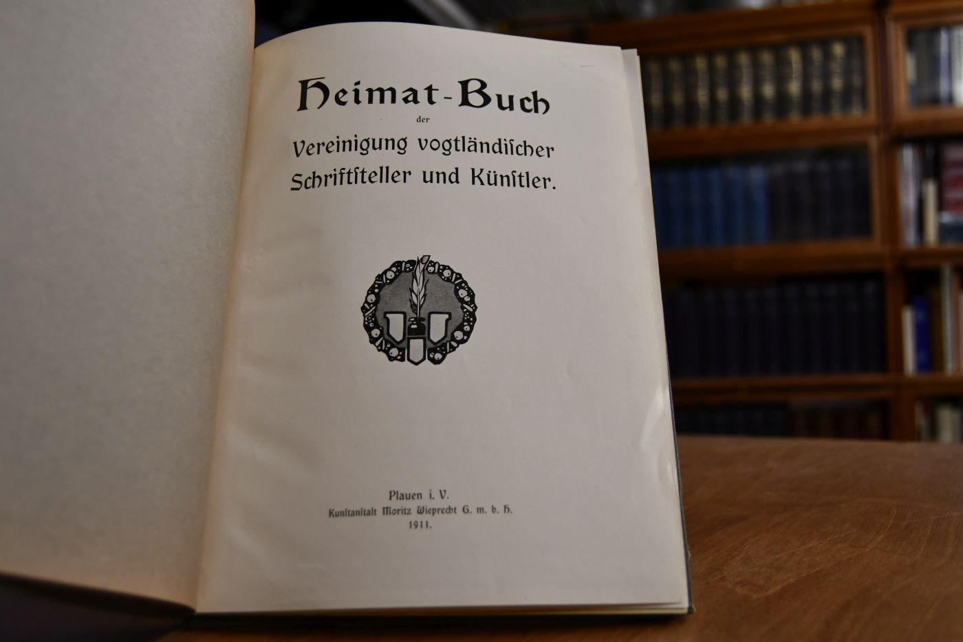 Heimat-Buch der Vereinigung vogtländischer Schriftsteller und Künstler.