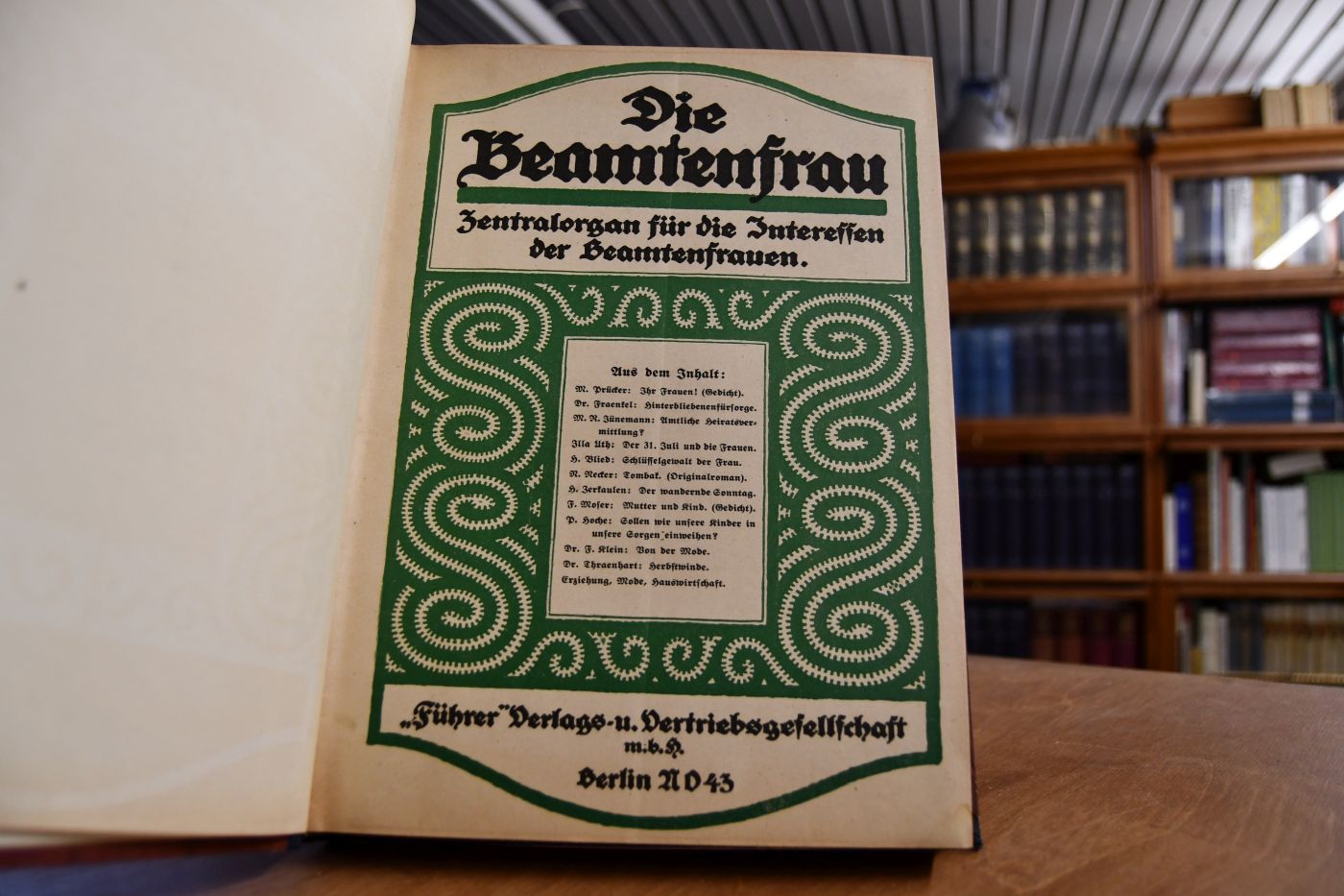 Die Beamtenfrau. Illustrierte Fachzeitschrift für Beamtenfrauen. Jahrgang 1.