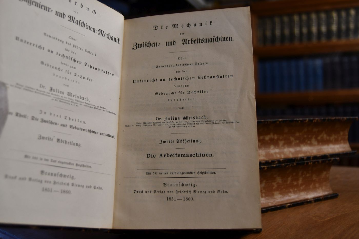 Lehrbuch der Ingenieur- und Maschinen-Mechanik mit den nöthigen Hilfslehrenaus der Analysis für den Unterricht an technischen Lehranstalten sowie zum Gebrauche für Techniker. 3 Bde. 1. Lehrbuch der theoretischen Mechanik. 2. Die Anwendung der Mechanik auf Bauwerke und Umtriebsmachinen. 3. Die Mechanik des Zwischen- und Arbeitsmaschinen. hier nur die 2. Abtheilung.