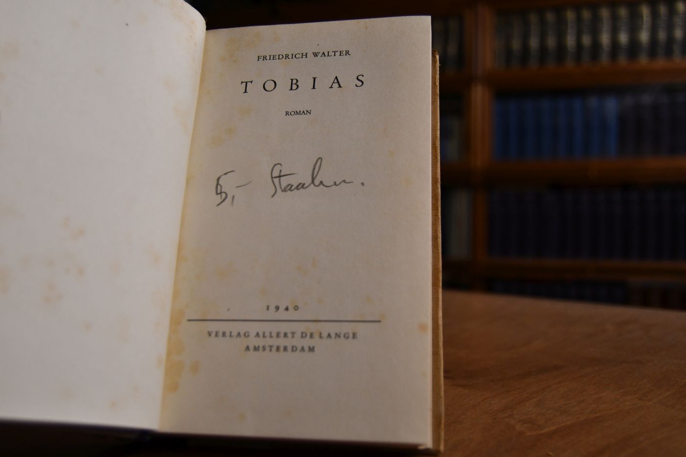 Tobias. Roman.
