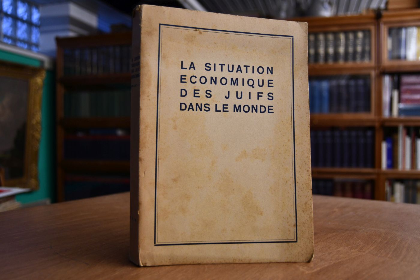 La situation économique des juifs dans le monde. Volume I La situation économique des minorités juives. Première partie. Autriche. Bulgarie. Dantzig. Estonie. Grèce. Haute Silésie. Hongrie. Irak. Lettonie. Pologne. Turquie. Yougoslavie.
