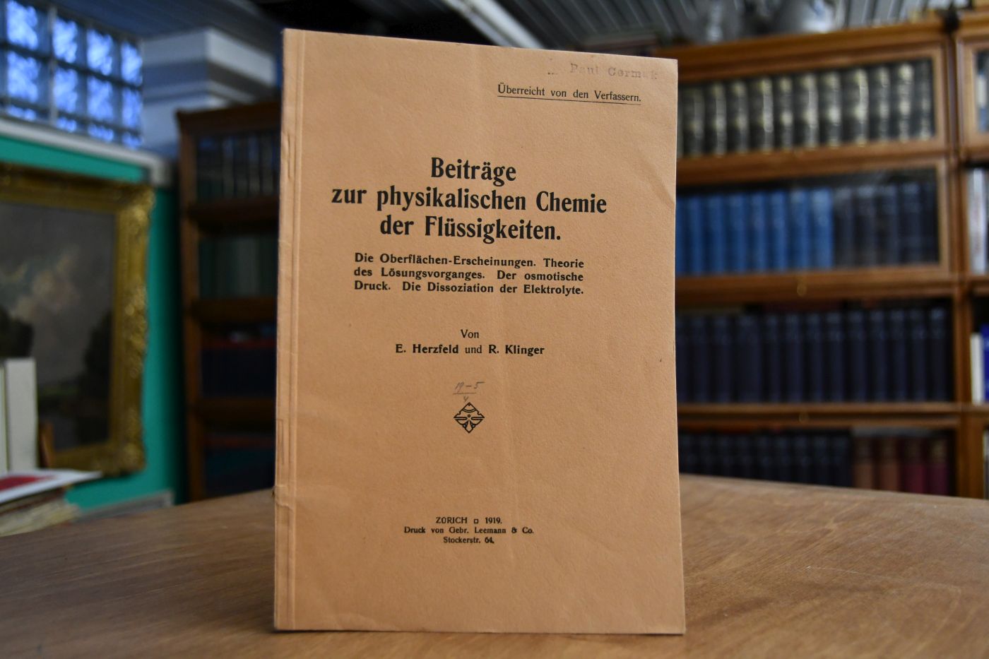 Beiträge zur physikalischen Chemie der Flüssigkeiten. Die Oberflächen-Erscheinungen. Theorie des Lösungsvorganges. Der osmotische Druck. Die Dissoziation der Elektrolyte.
