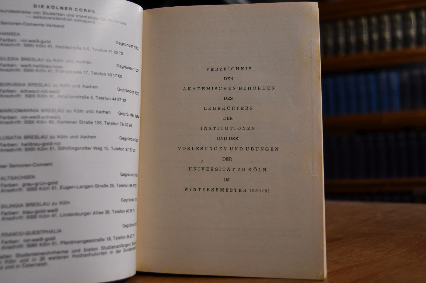 Verzeichnis der Akademischen Behörden des Lehrkörpers der Institutionen und der Vorlesungen und Übungen der Universität zu Köln im Wintersemester 1980/81 (Vorlesungsverzeichnis).