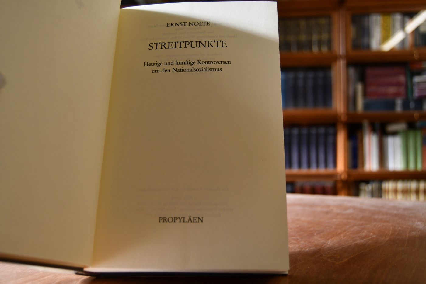 Streitpunkte heutige und künftige Kontroversen um den Nationalsozialismus.