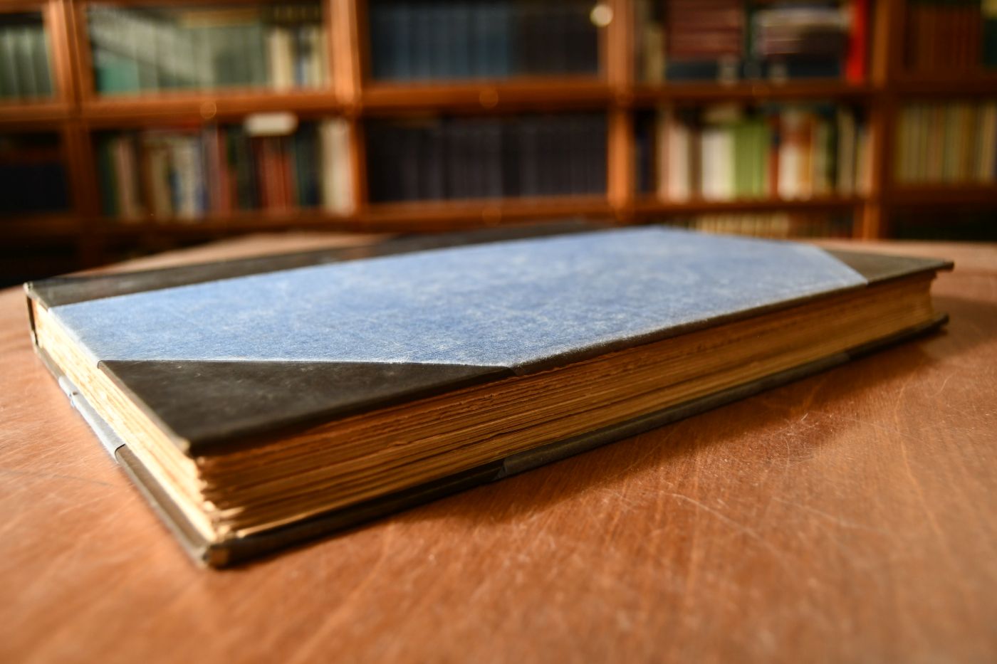 Records from Ur and Larsa dated in the Larsa Dynasty.