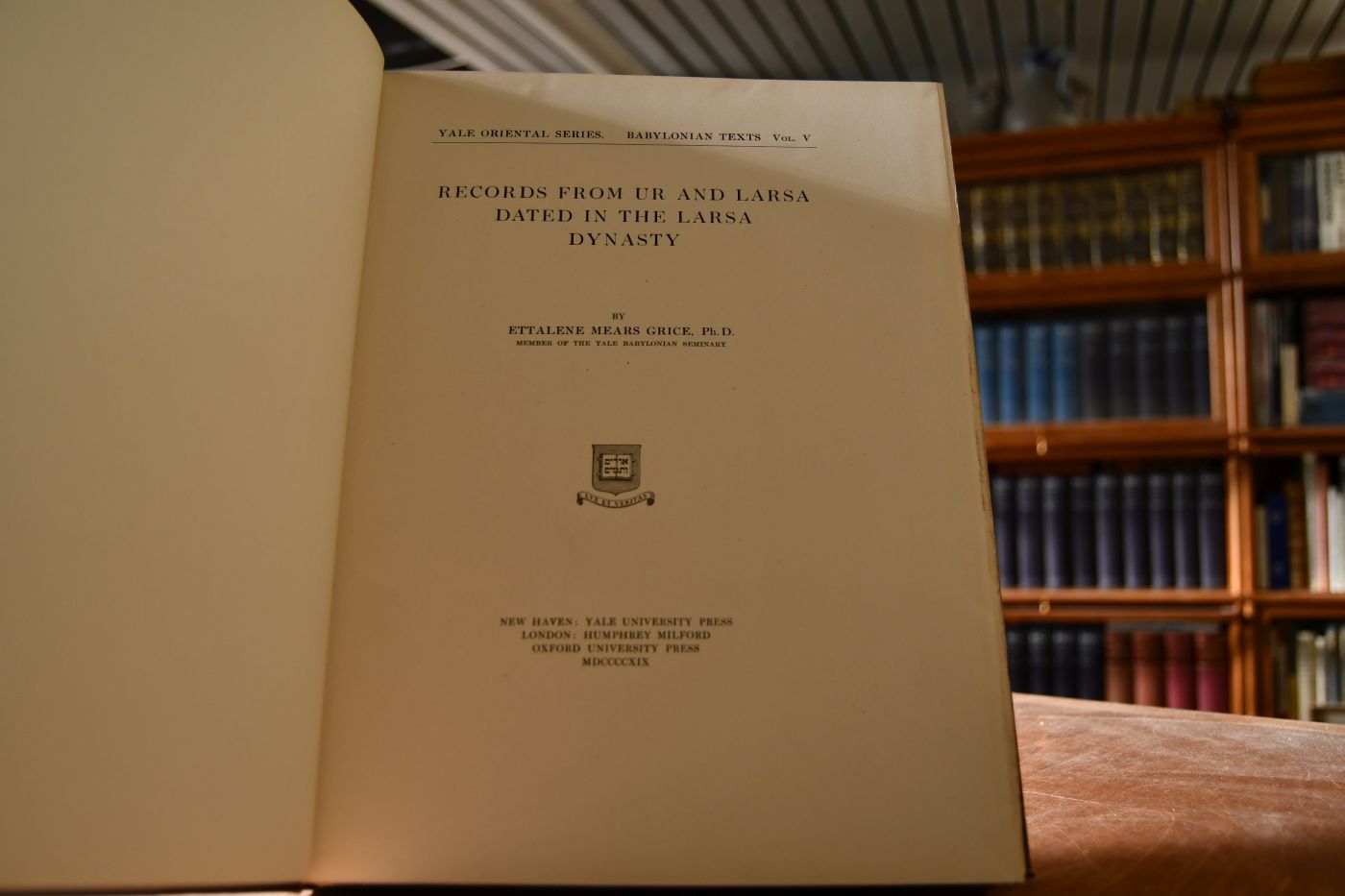 Records from Ur and Larsa dated in the Larsa Dynasty.