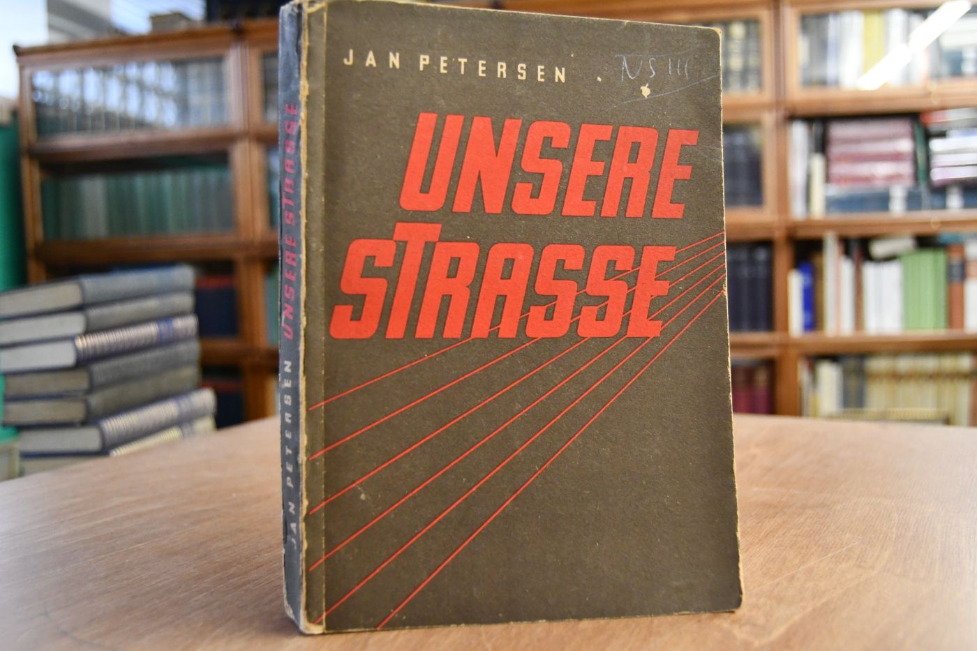 Unsere Strasse. Eine Chronik. Geschrieben im Herzen des faschistischen Deutschlands 1933/34.