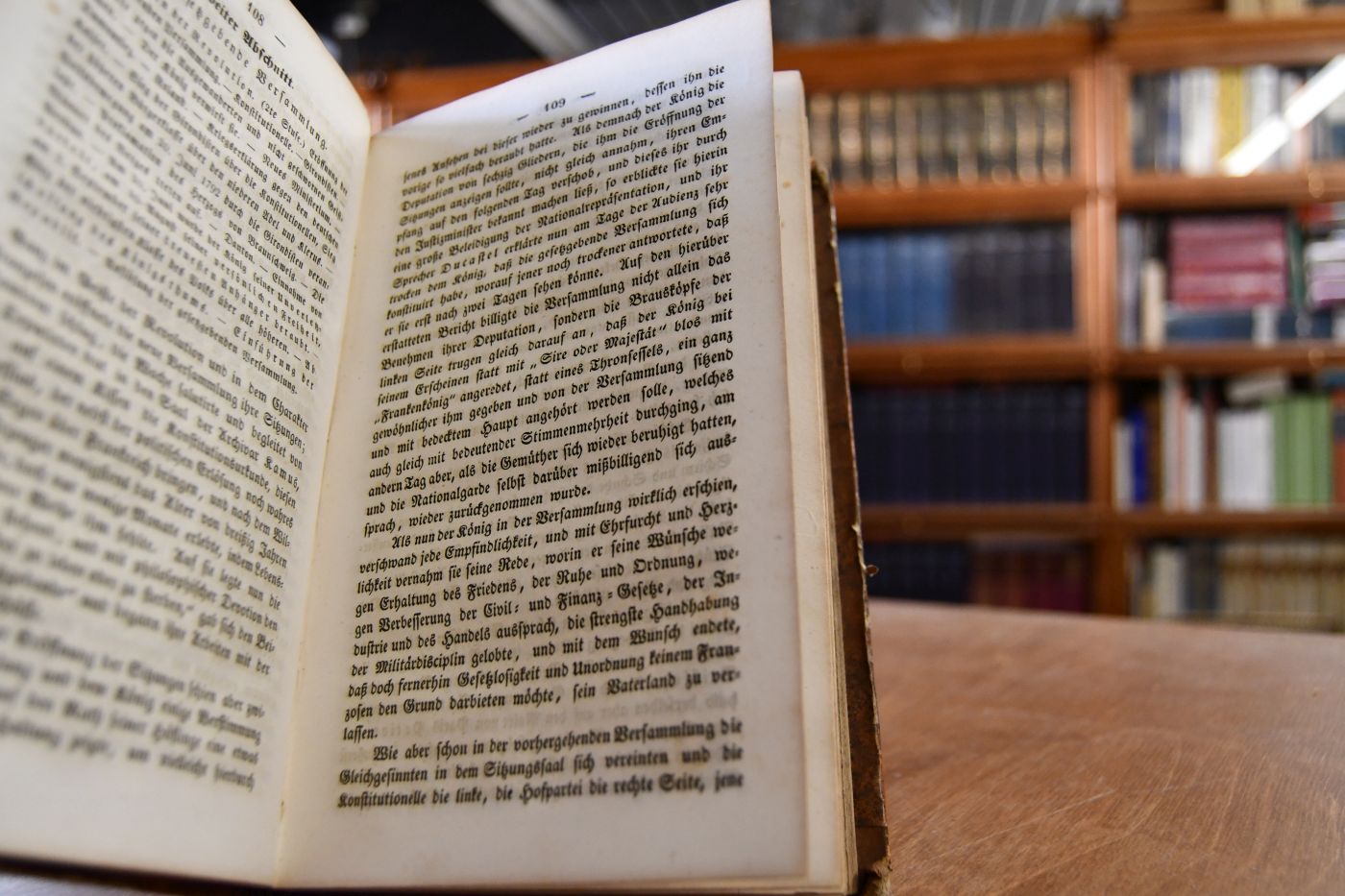 Geschichte der Reformation und Revolution von Frankreich (von 1517 bis 1843).