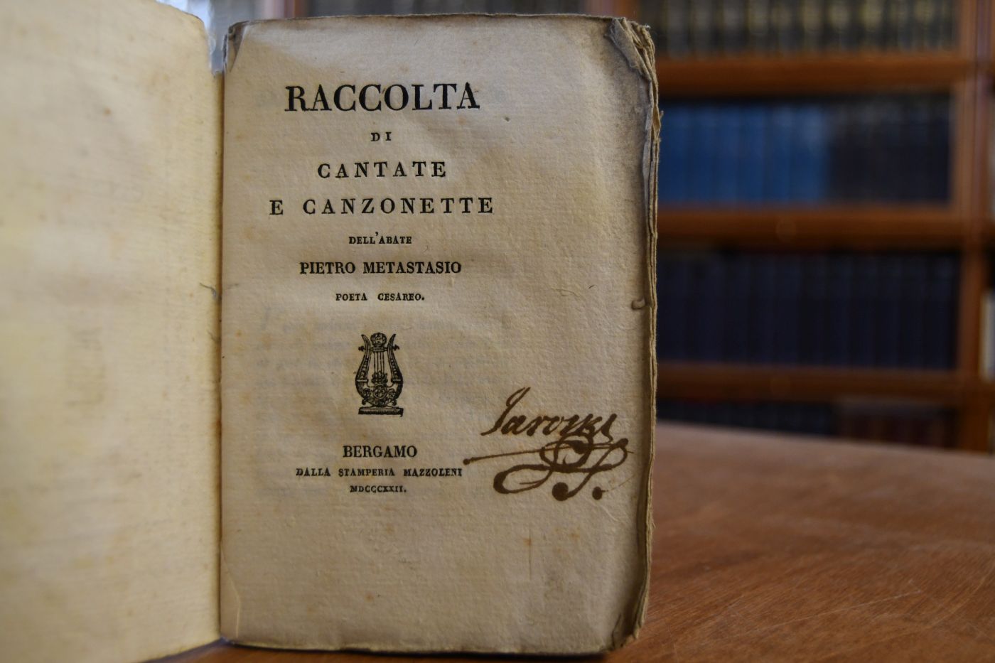 Raccolta di Cantate e Canzonette dell` Abate Pietro Metastasio.