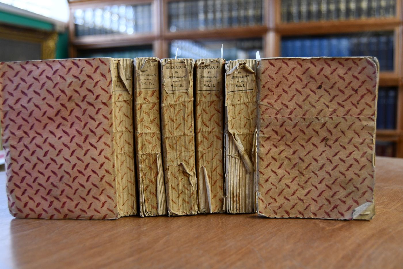 Il Decameron. Tratto dall` ottimo Testo scritto da Fr. d`Amaretto Mannelli Sull` Originale dell` Autore. Ed. formata sopra quella in 4° (di Lucca) del 1761. 5 Bde.