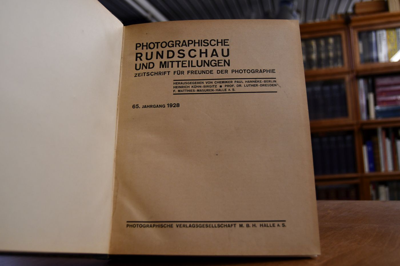 Photographische Rundschau und Mitteilungen. Zeitschrift für Freunde der Photographie. 65. Jahrgang 1928.