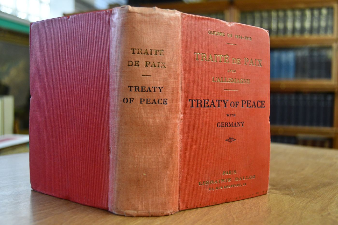 Traite de Paix avec l`Allemagne signe a Versailles le 28 Juin 1919.