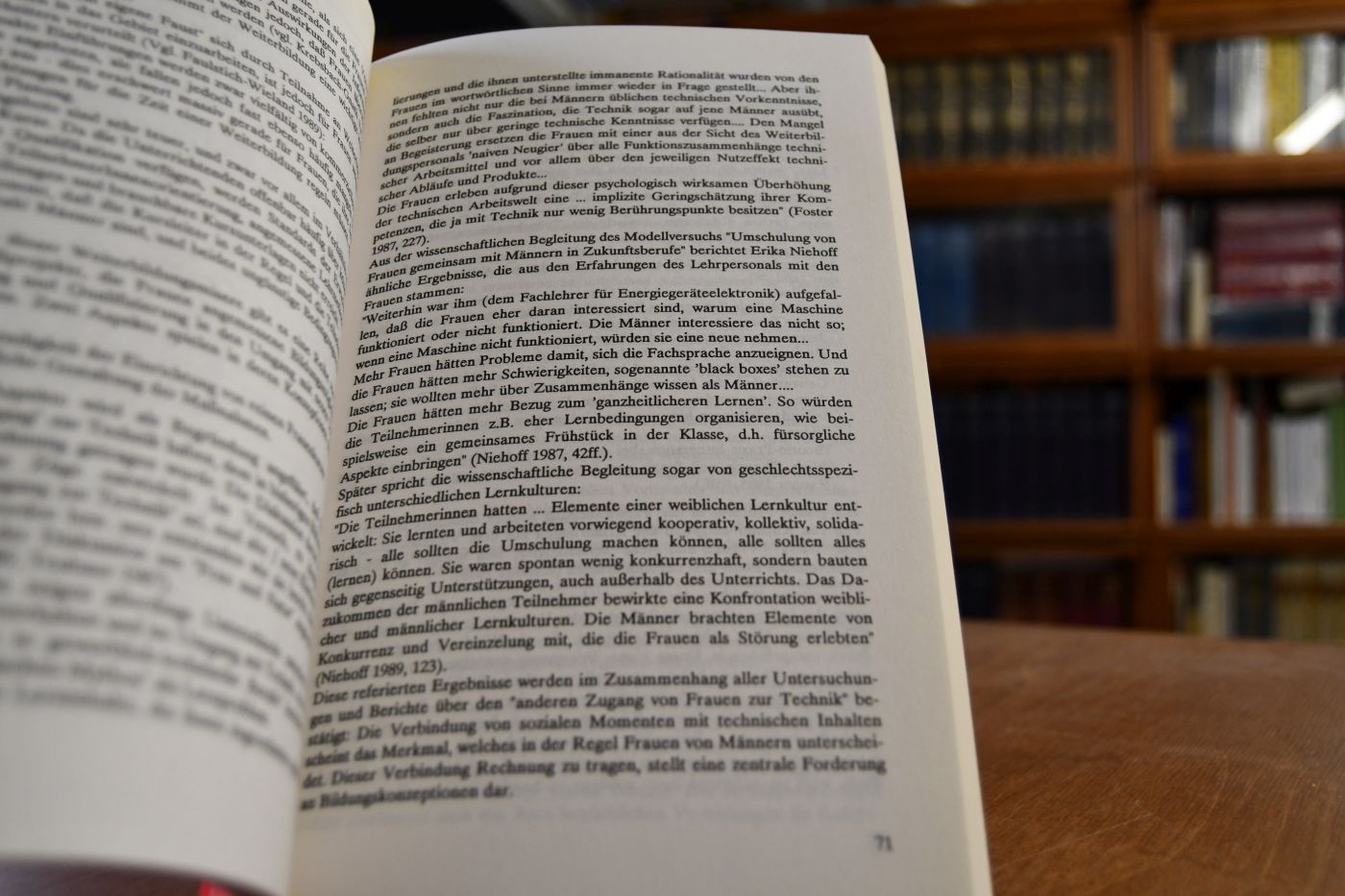 Weiterbildung für die 90er Jahre. Gutachten über zukunftsorientierte Angebote, Organisationsformen und Institutionen.
