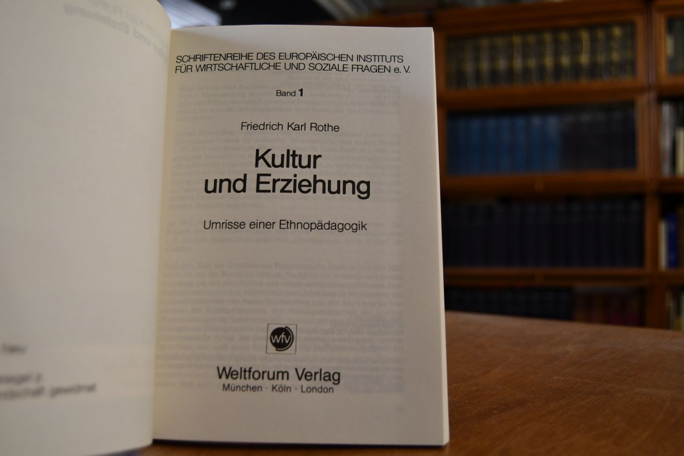 Kultur und Erziehung. Umrisse einer Ethnopädagogik.