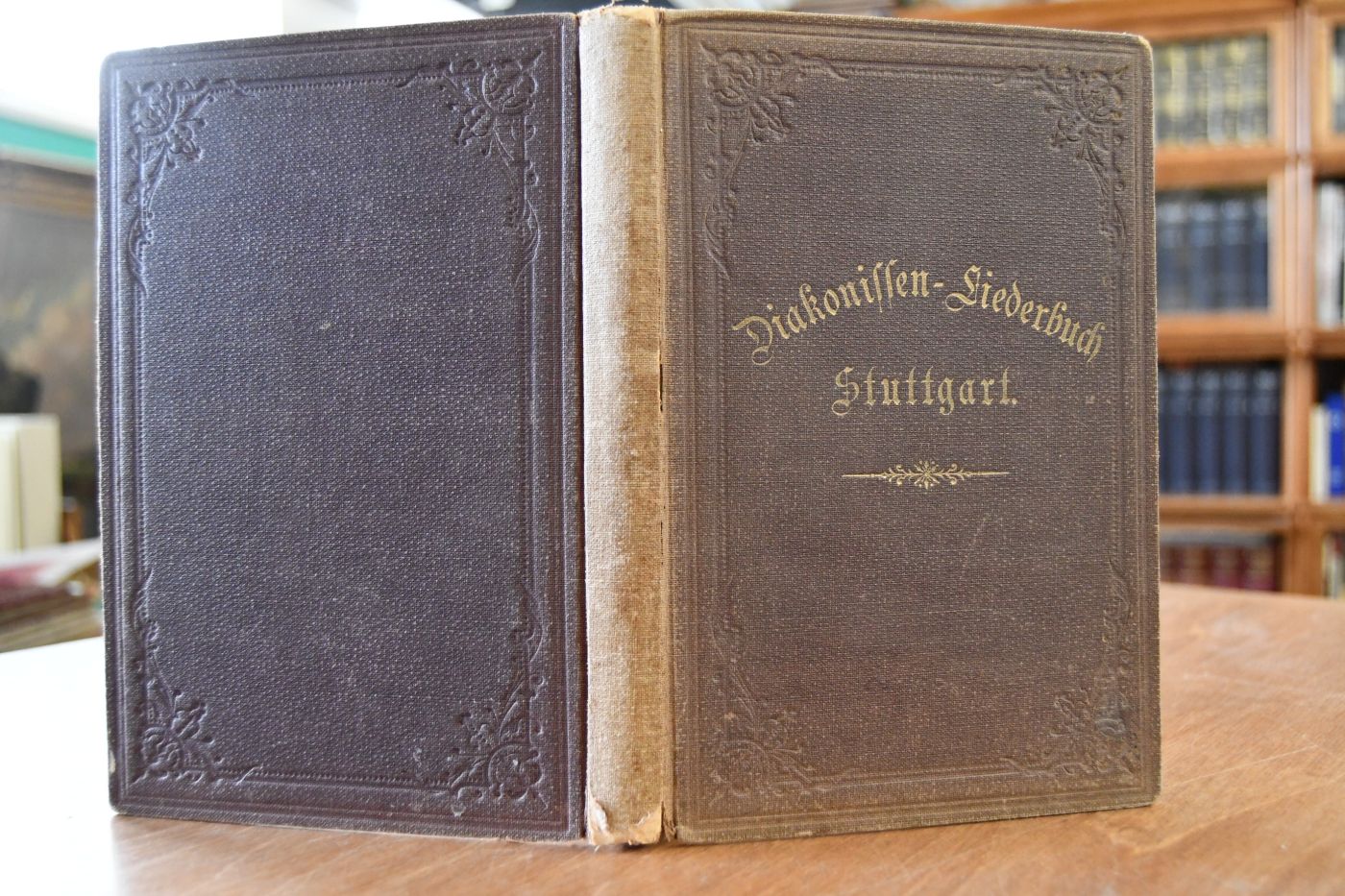 Zwei- und dreistimmige geistlicher Lieder und Choräle zum Gebrauch der Schwestern des Stuttgarter Diakonissenhauses, der Jungfrauen- und ähnlicher Vereine.