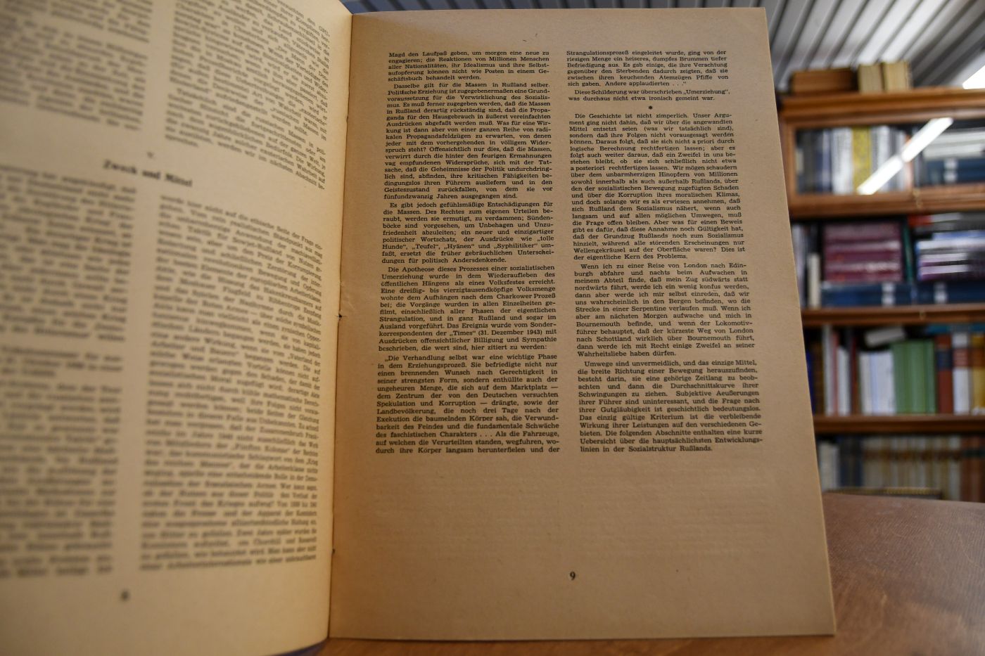 Aus einem Buch von Arthur Koestler Das Kapitel Sowjet-Mythus und Wirklichkeit (Vertraulich).