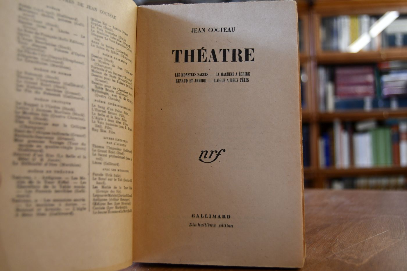 THEATRE. TOME 2 LES MONSTRES SACRES, LA MACHINE A ECRIRE, RENAUD ET ARMIDE, L`AIGLE A DEUX TETES.