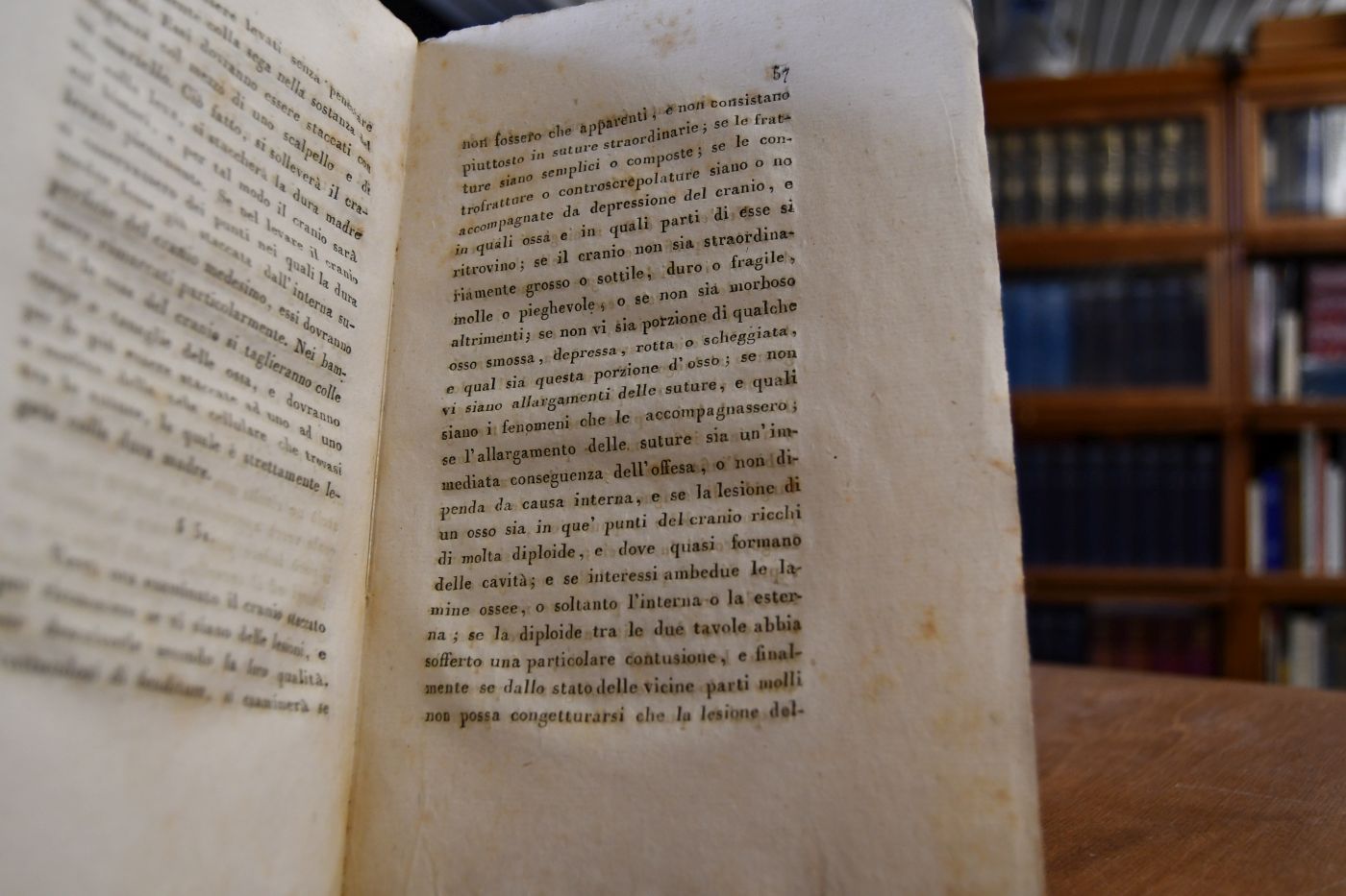 Istruzioni per uso de medici e chirurghi incaricati di publico servicio negli imperiali e reali stati austriaci risguardanti le visite giudiziali dei cadavere.
