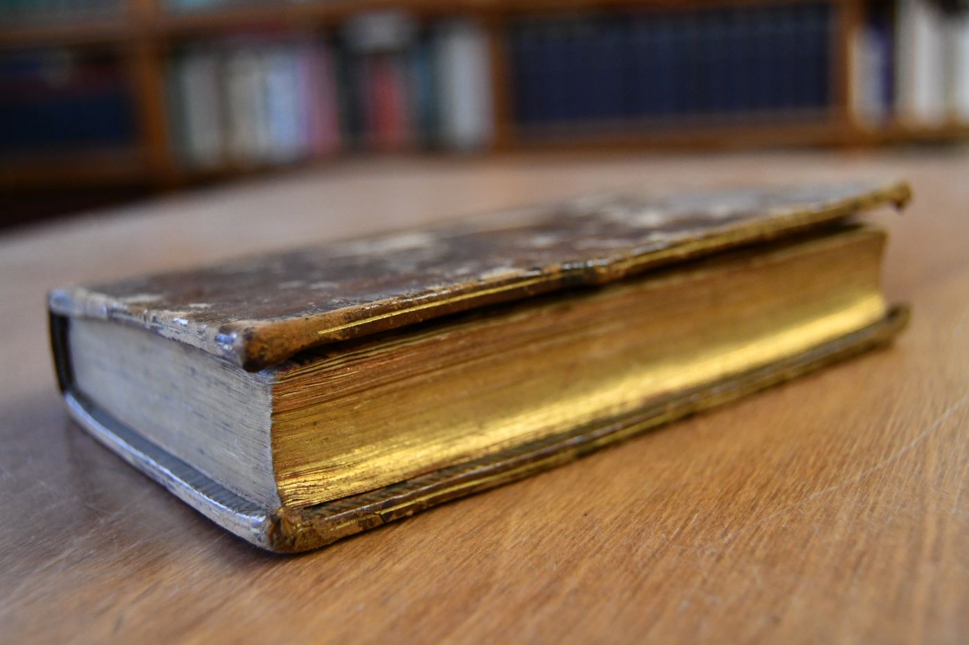Oeuvres complettes de J.J. Rousseau, Citoyen de Geneve. Tome neuvieme. Emile, ou de l`education. Livre IV+V (apart).