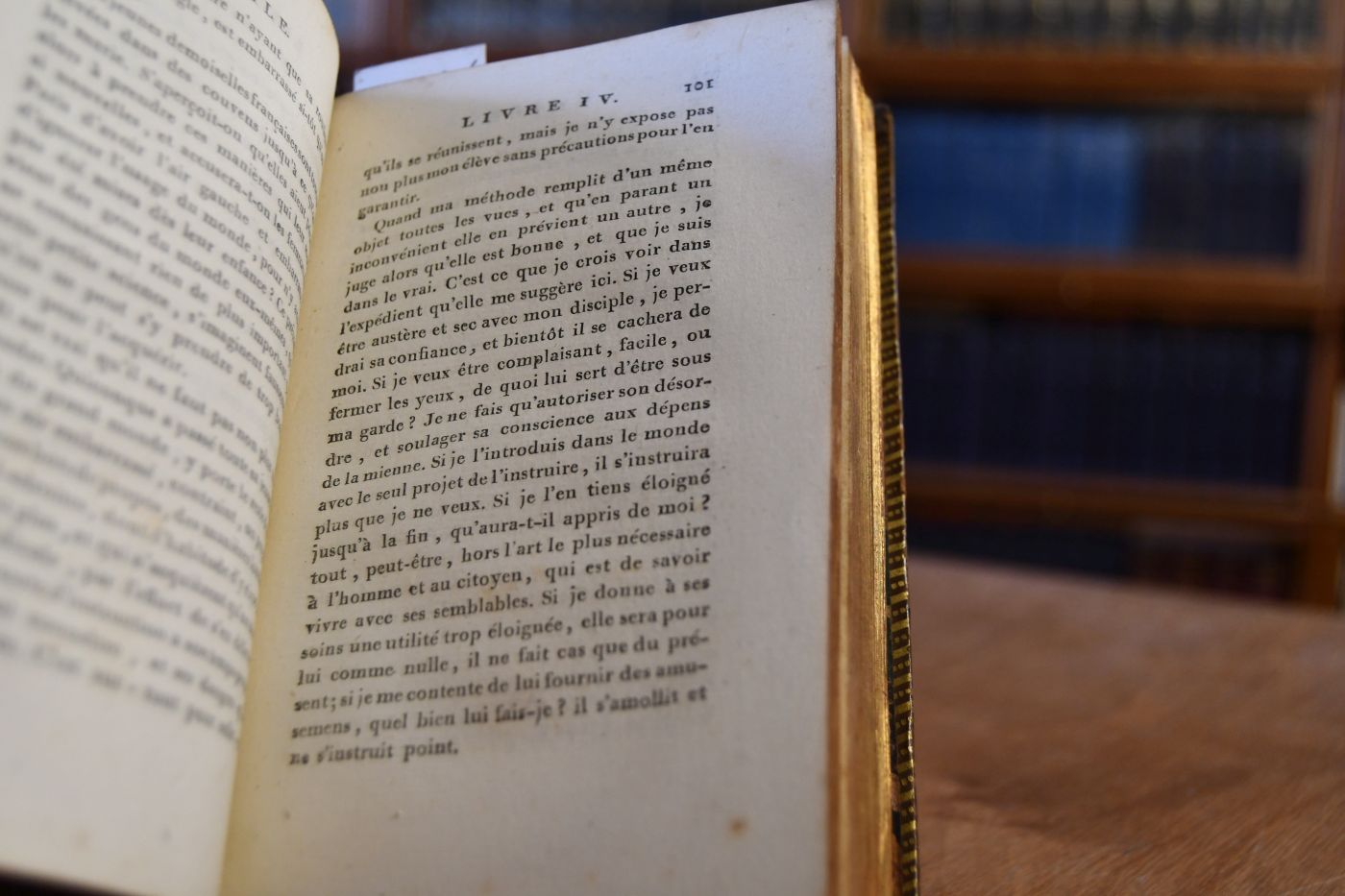 Oeuvres complettes de J.J. Rousseau, Citoyen de Geneve. Tome neuvieme. Emile, ou de l`education. Livre IV+V (apart).
