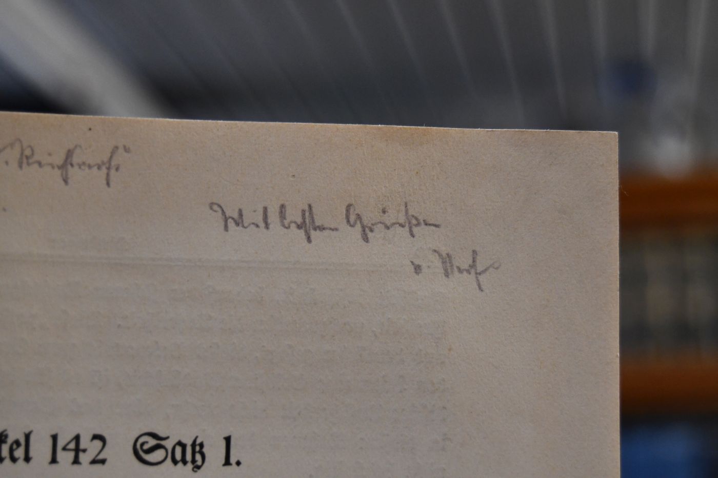Artikel 142 Satz 1. Die Freiheit der Wissenschaft und der Kunst.