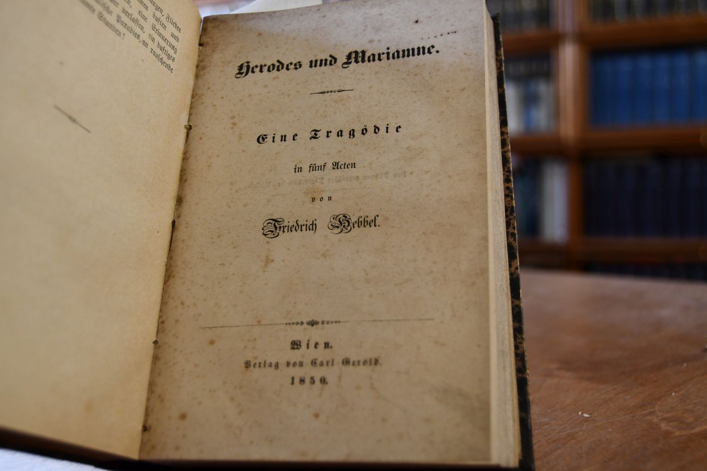 Nach dem Orient. Beigebunden Friedrich Hebbel; Herodes und Marianne, Eine Tragödie in fünf Acten, Wien, Gerold, 1850, 220 S. Weiter beigebunden Wucher und Intoleranz, zugleich eine Antwort auf die Schrift von W. Marr `Der Sieg des Judenthums über das Germanenthum`, von einem Unpartheiischen, Zürich, Verlags-Magazin, 1879, 36 S.