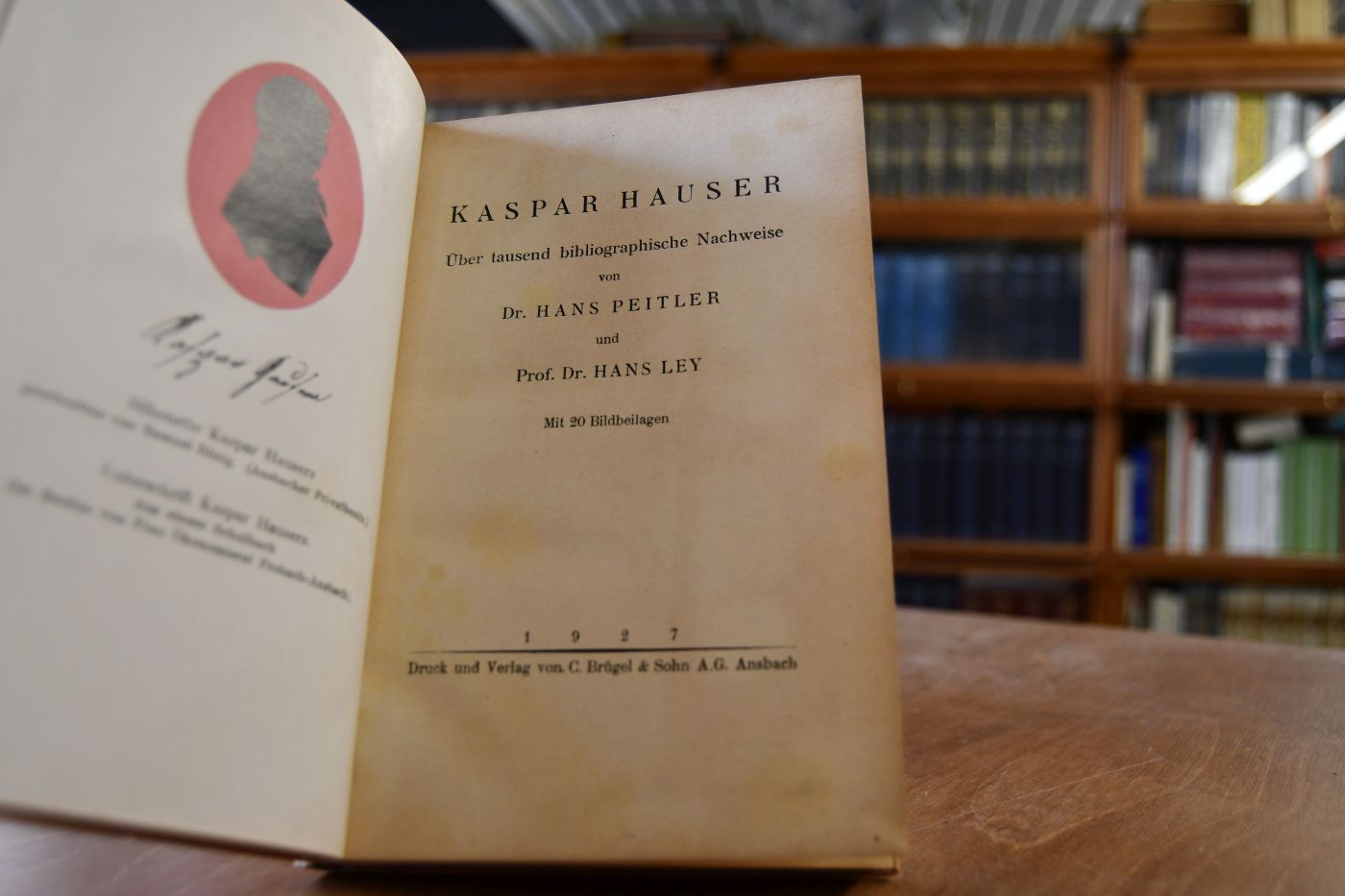 Kaspar Hauser. Über tausend bibliographische Nachweise.
