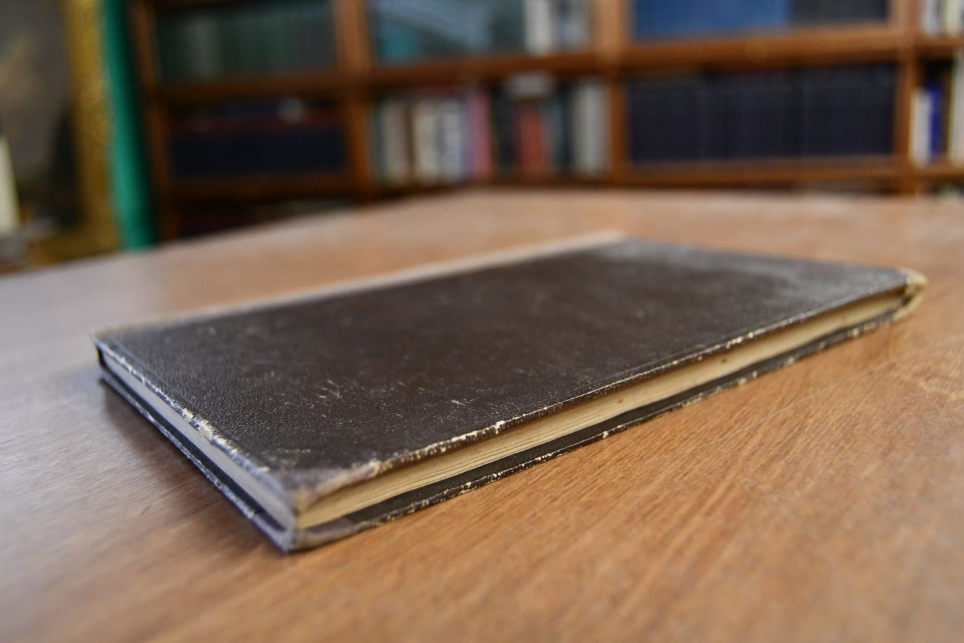 Drei Bücher der Kirche. Den Freunden der lutherischen Kirche zur Überlegung und Besprechung dargeboten.